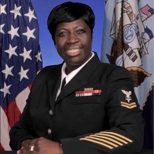 Meet your Posher, Dykinna